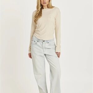 Amuse Society Cream Long Sleeve Top